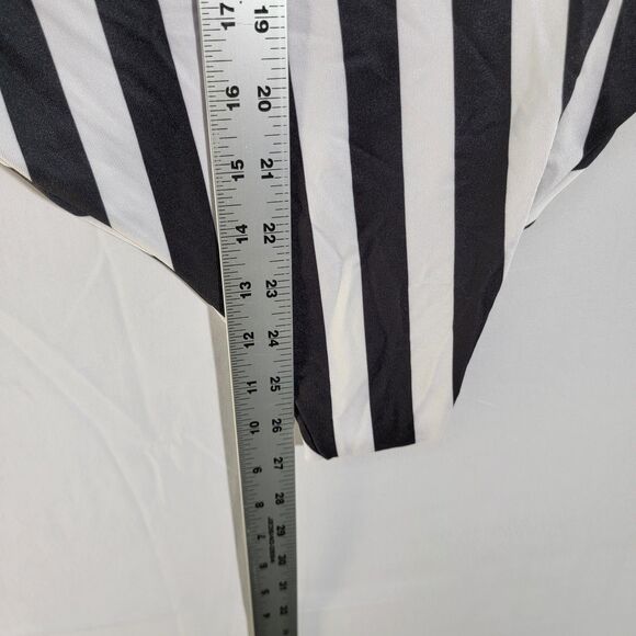 Pretty Little Thing Black & White Striped One Piece Sexy Bikini Swimsuit Size 10 - Picture 9 of 10